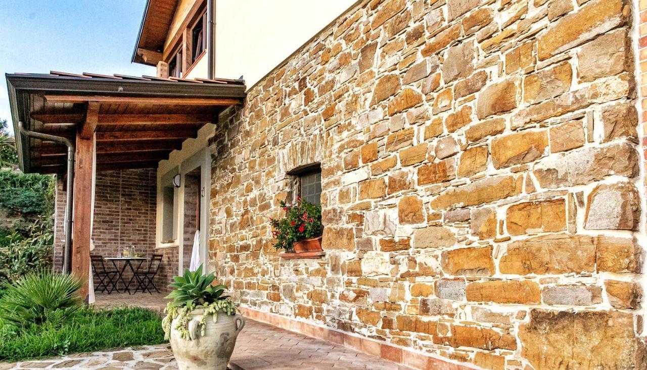 Il Mandorlo Fiorito Bed And Breakfast Ogliastro Cilento Exterior photo