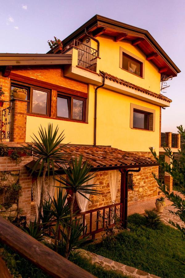 Il Mandorlo Fiorito Bed And Breakfast Ogliastro Cilento Exterior photo